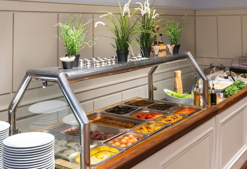 Bonnington Hotel & Leisure Centre