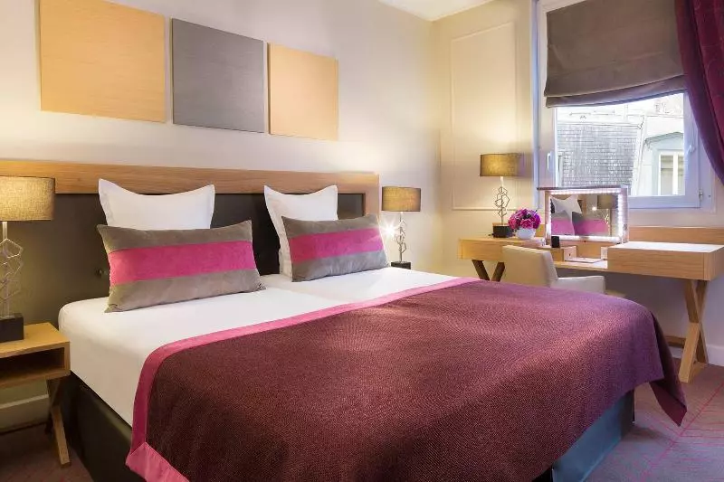ホテル Hôtel Galileo Champs Elysées