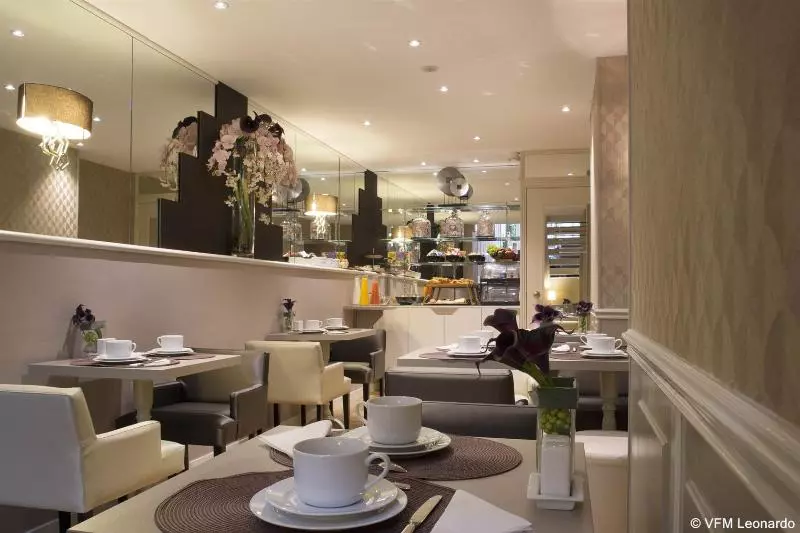 ホテル Hôtel Galileo Champs Elysées