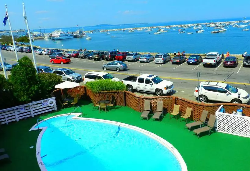 酒店 Bradford Inn & Suites