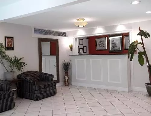 酒店 Bradford Inn & Suites