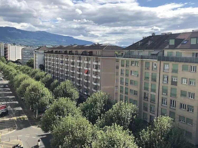 هتل Primadom Apart