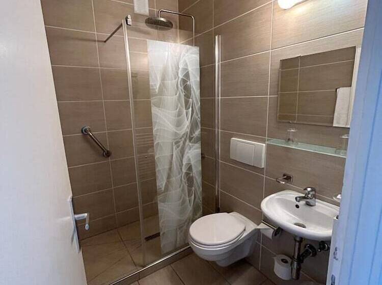 هتل Primadom Apart