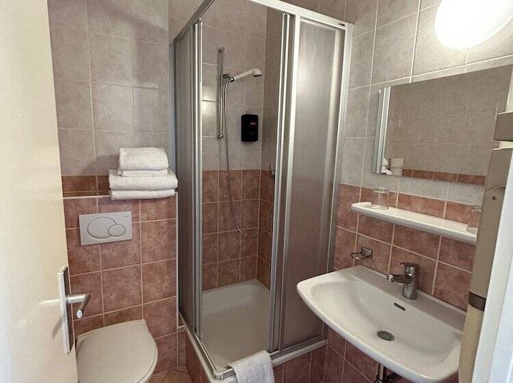 هتل Primadom Apart