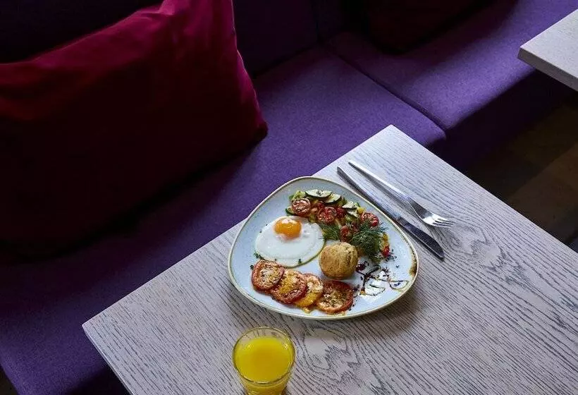 酒店 Indigo Dusseldorf Victoriaplatz, An Ihg