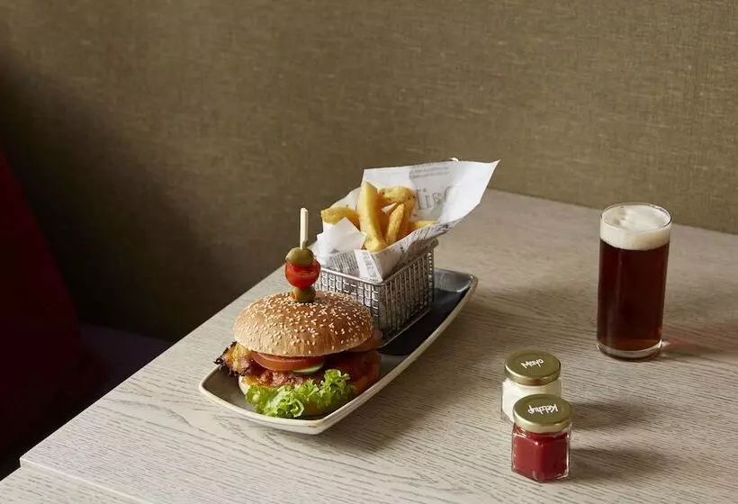 酒店 Indigo Dusseldorf Victoriaplatz, An Ihg