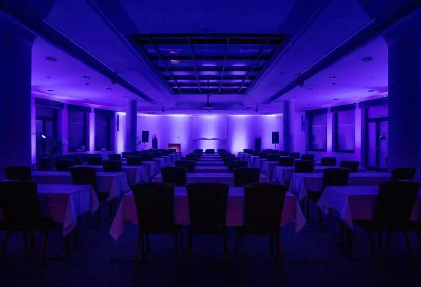 هتل Jalta Boutique