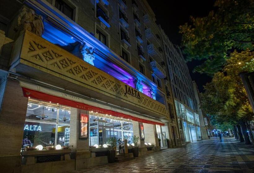 هتل Jalta Boutique