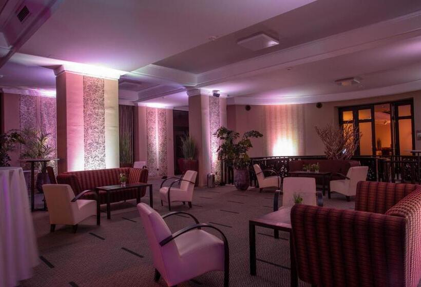 هتل Jalta Boutique