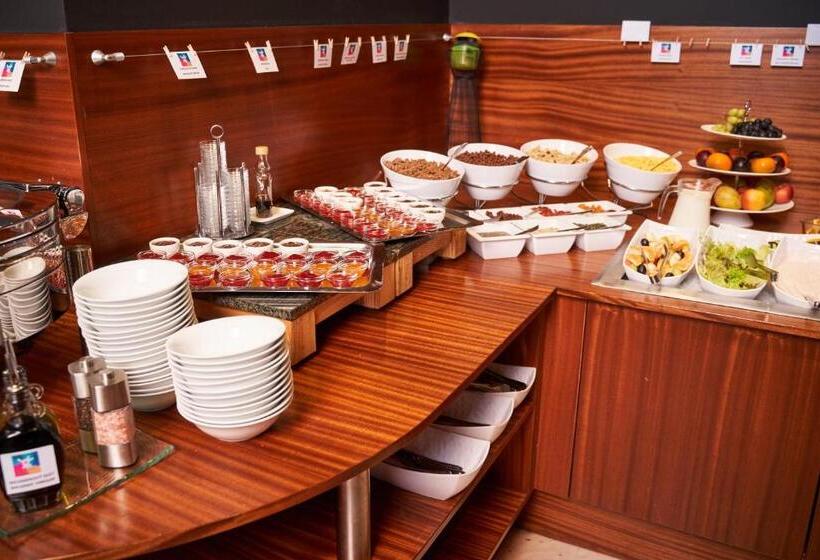 هتل Jalta Boutique