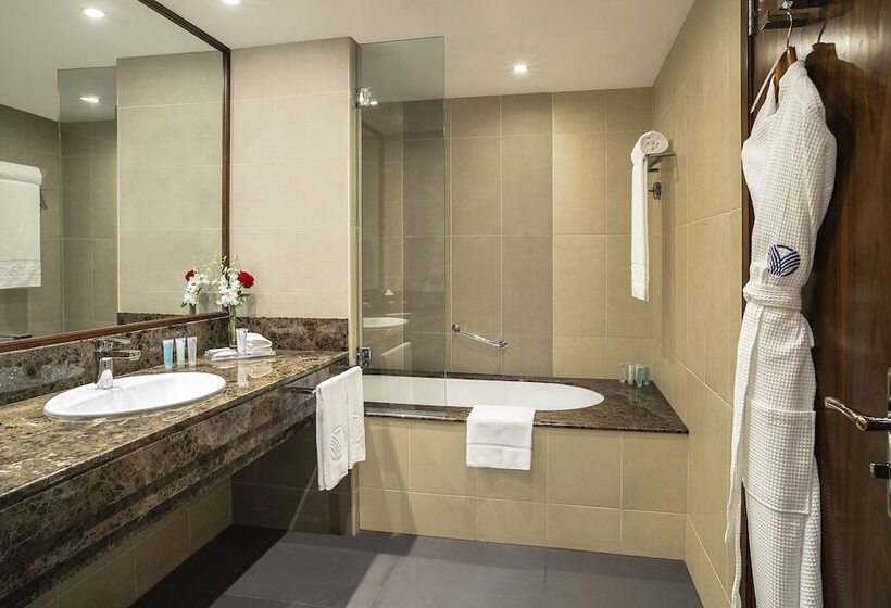 Отель Jumeira Rotana – Dubai