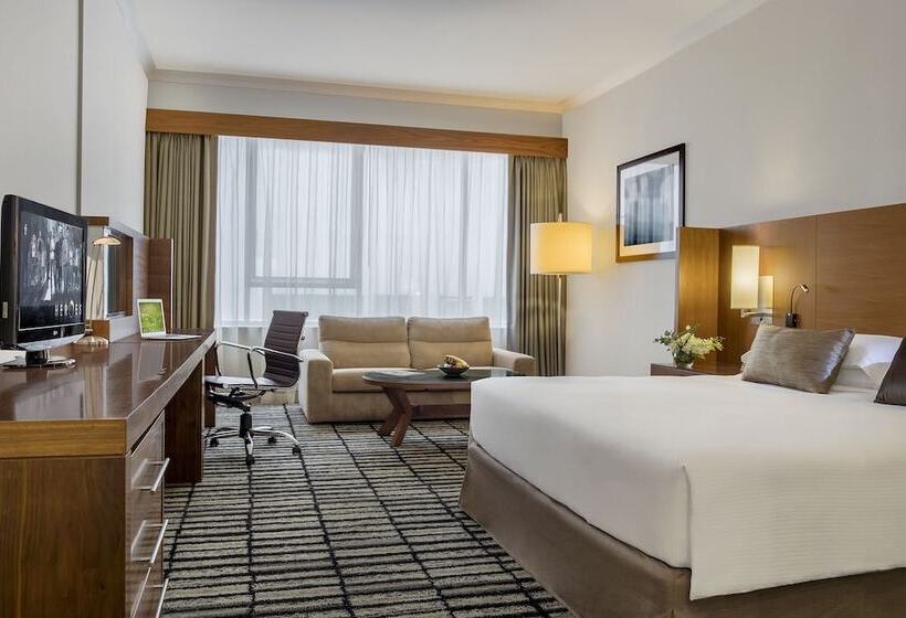Отель Jumeira Rotana – Dubai