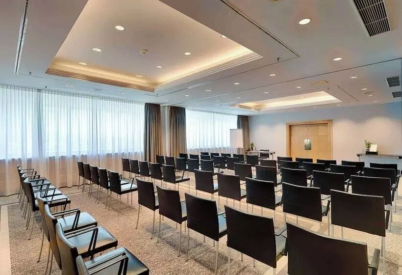 Hotel Park Inn By Radisson Berlin Alexanderplatz