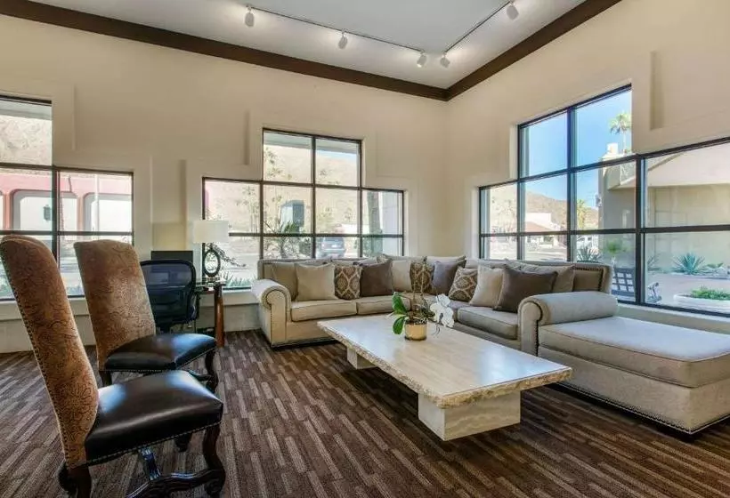 ホテル Cco  & Suites Downtown