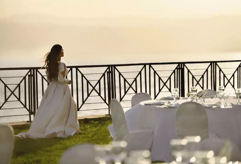 Mövenpick Resort & Spa Dead Sea