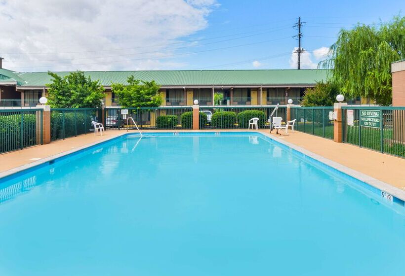 هتل Americas Best Value Inn Goodlettsville Nashville N