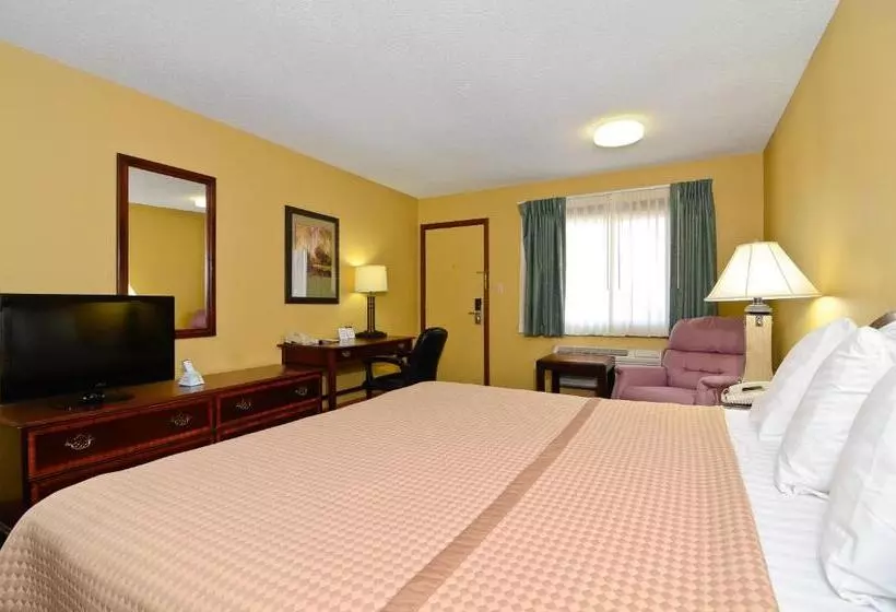 ホテル Americas Best Value Inn Iola