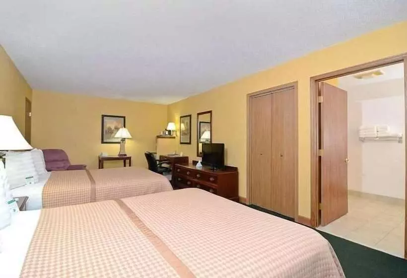 ホテル Americas Best Value Inn Iola