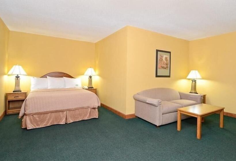 Отель Americas Best Value Inn Iola