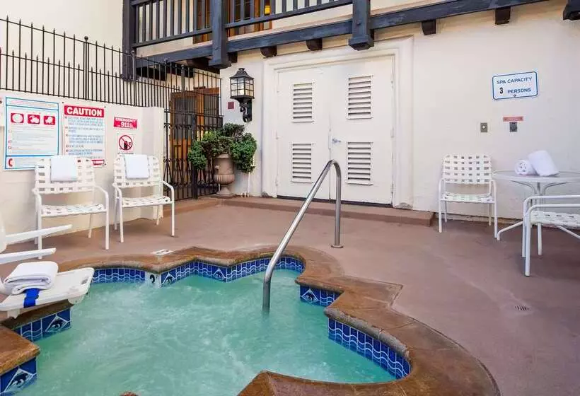 ホテル Best Western Plus Carpinteria Inn