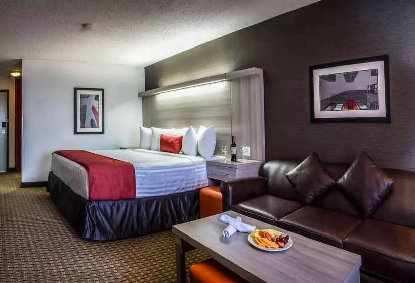 בית מלון כפרי Best Western Plus Village Park Inn