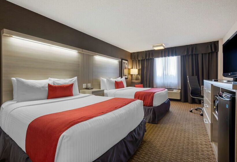 هتل Best Western Plus Village Park Inn