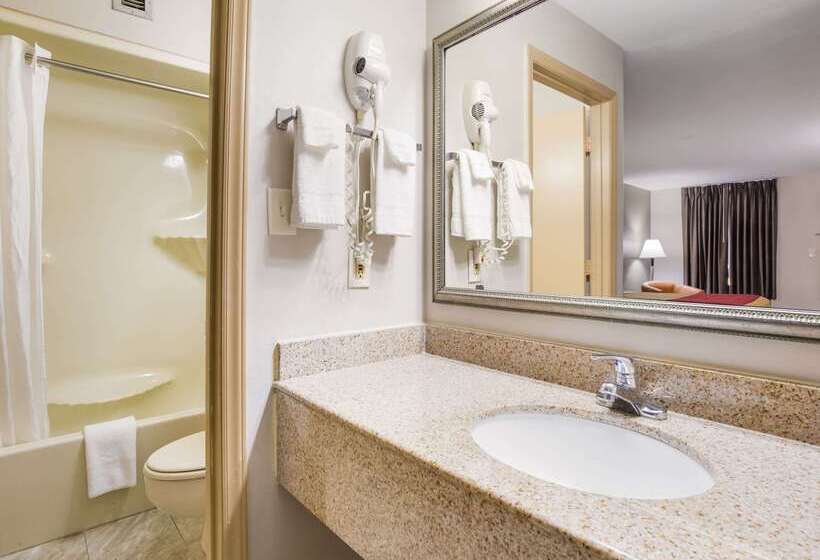 בית מלון כפרי Econo Lodge