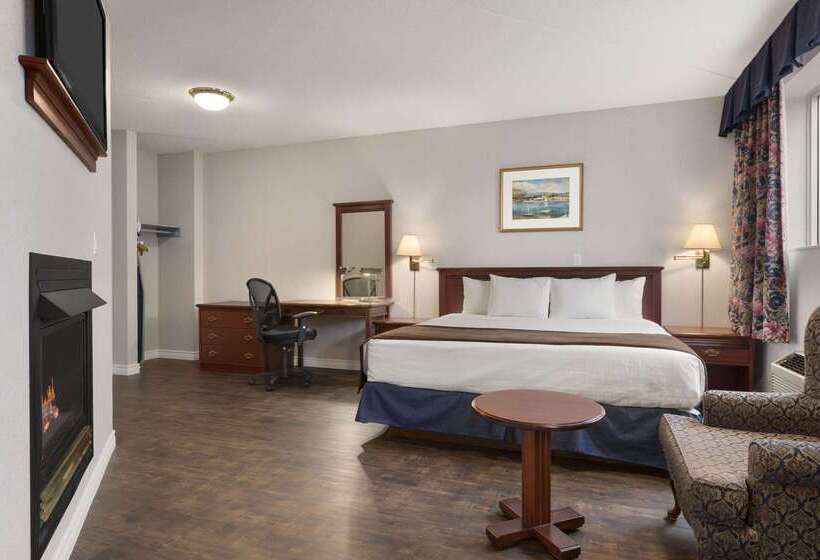 هتل Days Inn By Wyndham Brockville