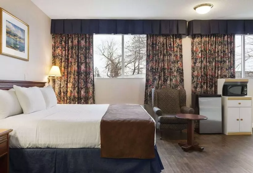 酒店 Days Inn By Wyndham Brockville