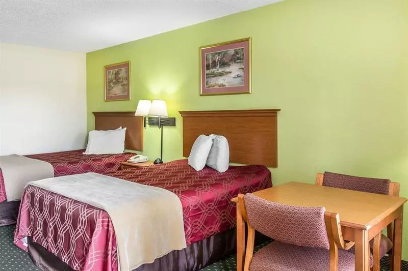 ホテル Econo Lodge Knoxville