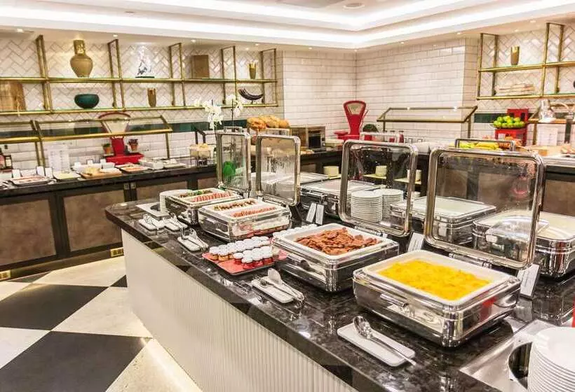 هتل Hilton Budapest