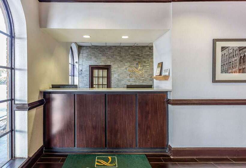 בית מלון כפרי Quality Inn Forsyth Near Ga Public Safety Training Center