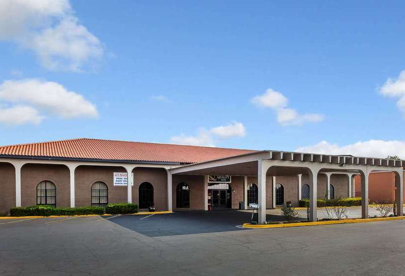 בית מלון כפרי Quality Inn Forsyth Near Ga Public Safety Training Center