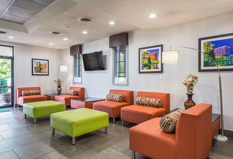 בית מלון כפרי Quality Inn & Suites Greenville Haywood Mall
