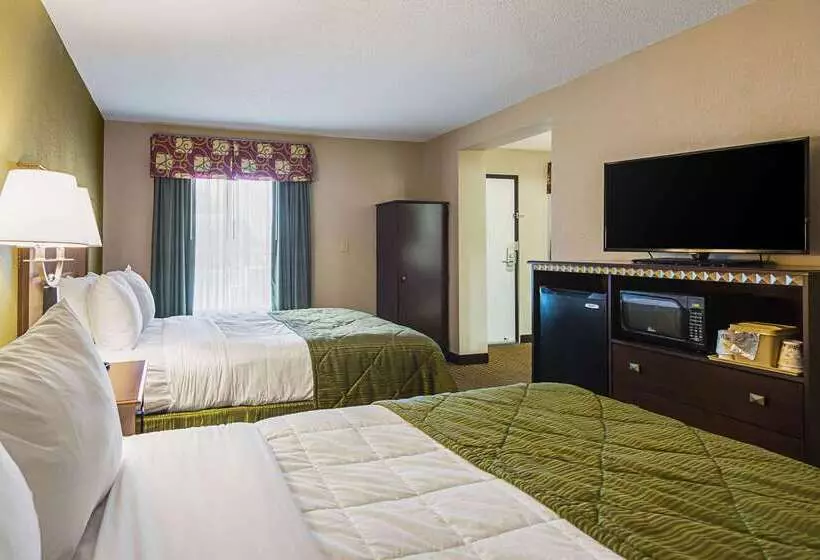 호텔 Quality Inn & Suites Greenville   Haywood Mall