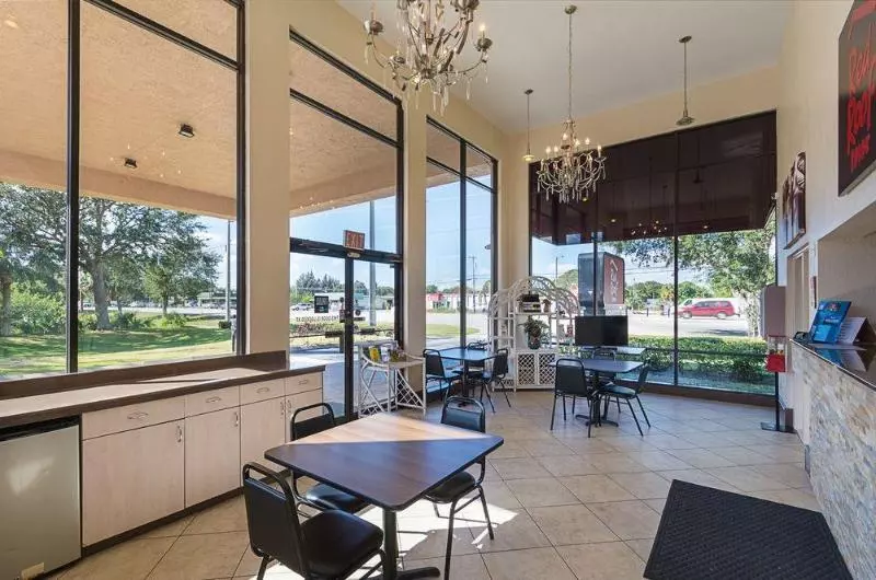 酒店 Red Roof Inn Ft Pierce
