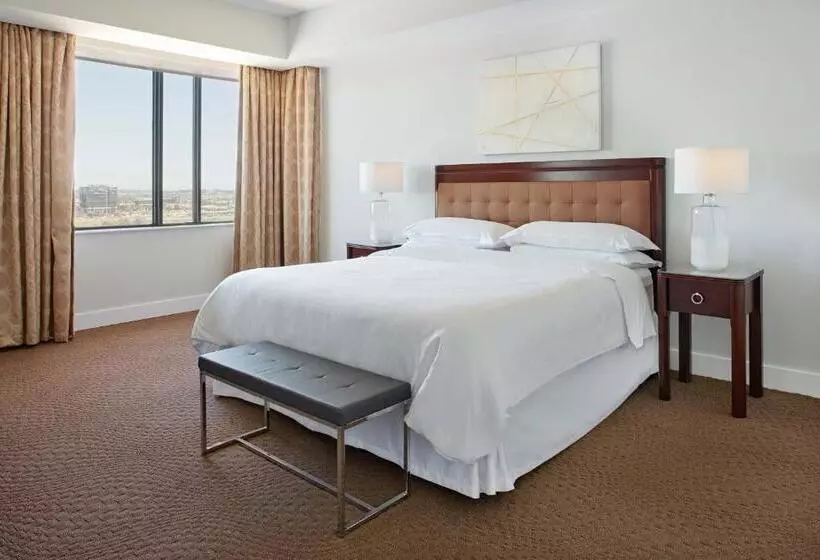 Sheraton Parkway Toronto North Hotel & Suites