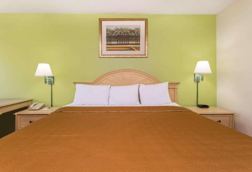 בית מלון כפרי Travelodge By Wyndham Cordele