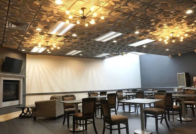 酒店 American Inn & Suites