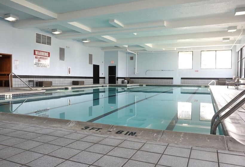 酒店 American Inn & Suites