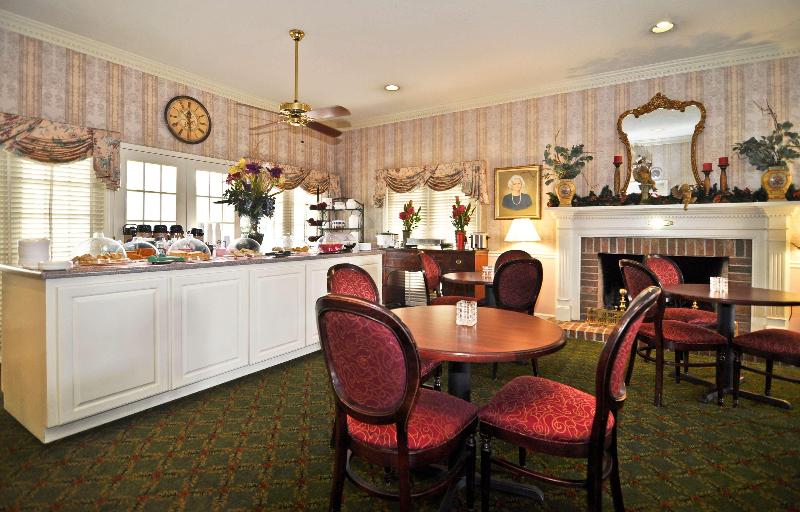 בית מלון כפרי Best Western Plus Santee Inn