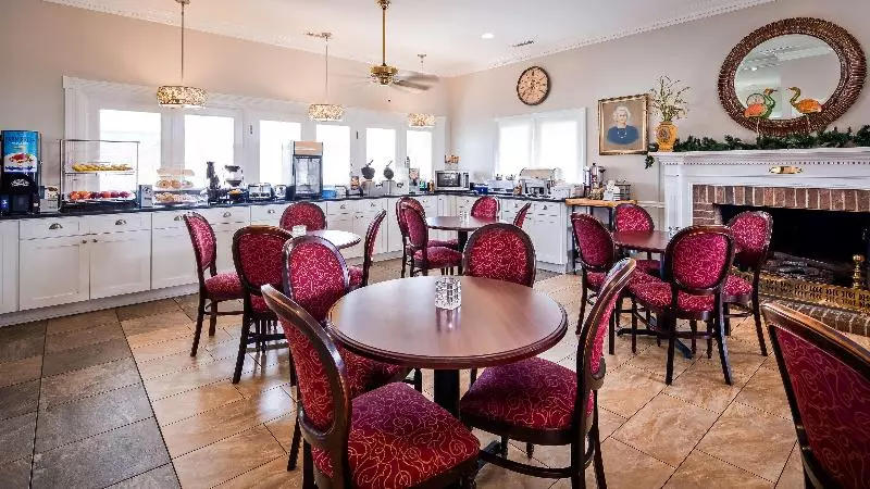 בית מלון כפרי Best Western Plus Santee Inn