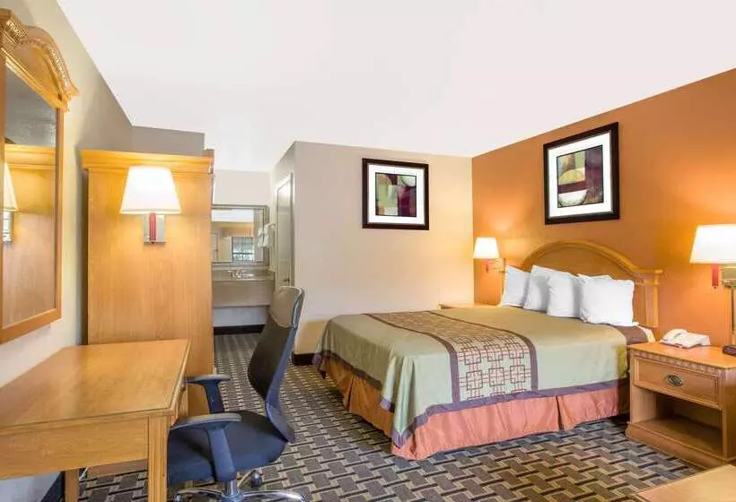 هتل Days Inn By Wyndham Monroe, Louisiana