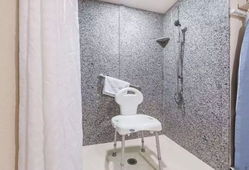 هتل Days Inn By Wyndham Pearl/jackson Airport