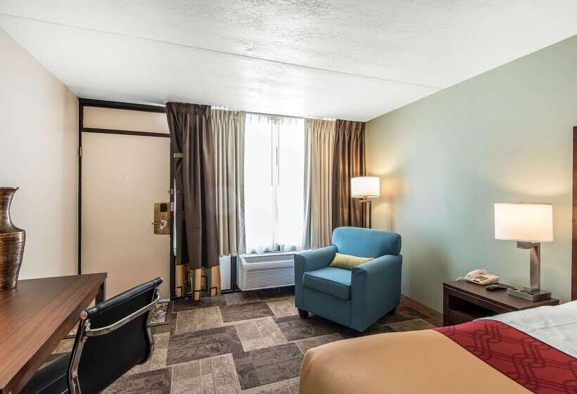 Отель Econo Lodge Oak Grove Blue Springs