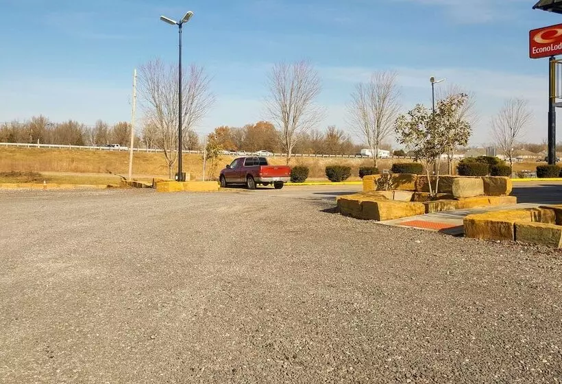 Отель Econo Lodge Oak Grove Blue Springs