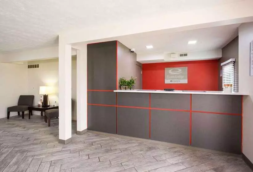 בית מלון כפרי Red Lion Inn & Suites Olathe Kansas City