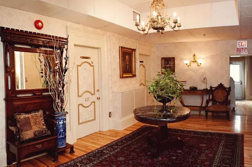 Hotel Halifax Waverley Inn