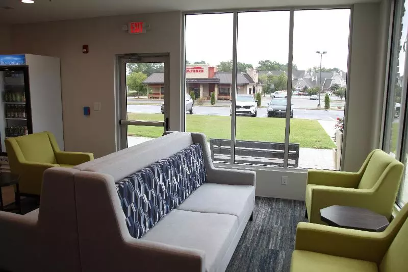 هتل Holiday Inn Express Rocky Mount Sports Center By Ihg