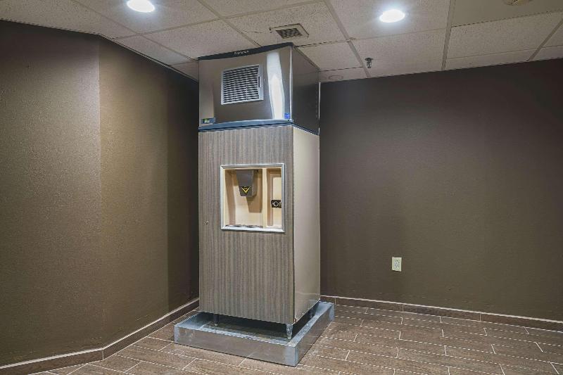 בית מלון כפרי Holiday Inn Express Rocky Mount Sports Center By Ihg